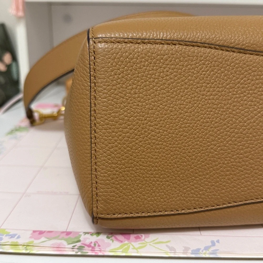 Tory Burch Brown Leather Shoulder Bag - Picture 5 of 13